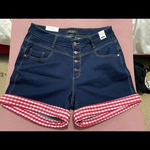 Judy Blue Shorts 1XL NWT